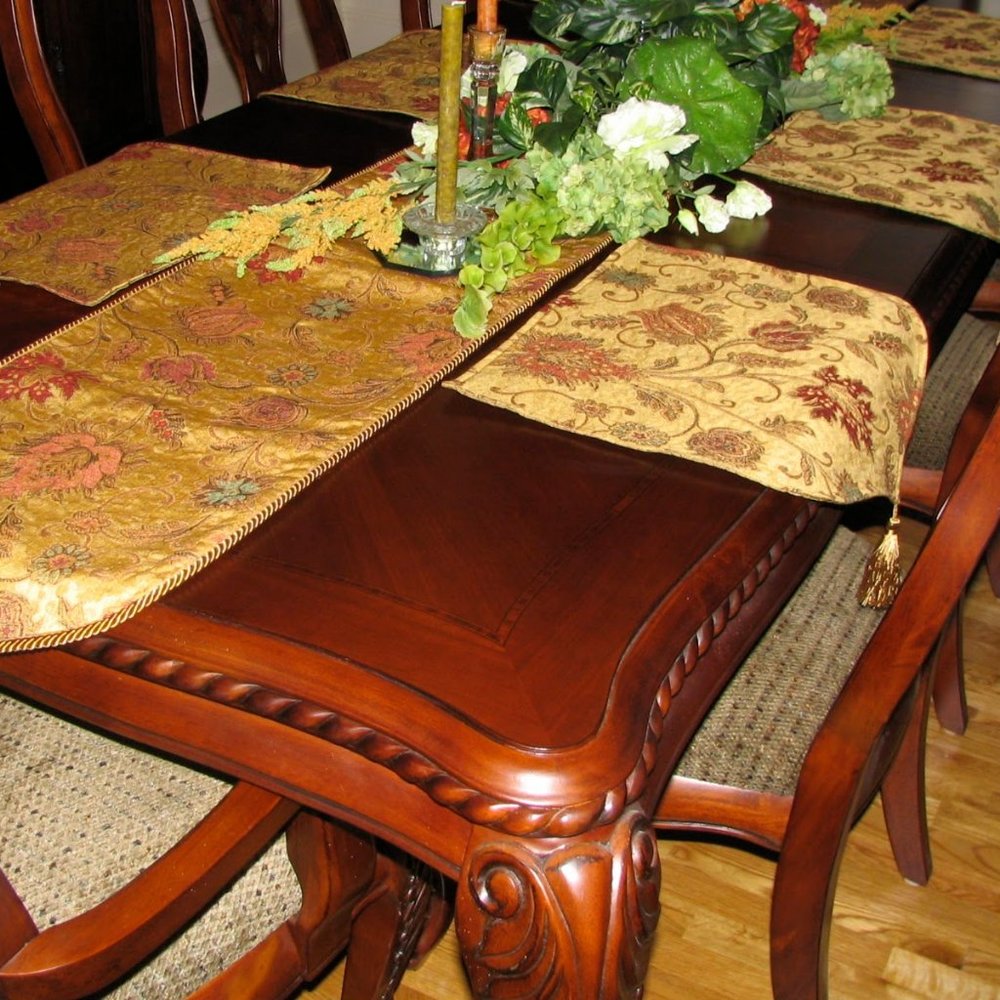 Handmade Table runner & Place Mats